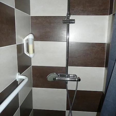 桑西之星公寓式酒店 拉布尔布勒