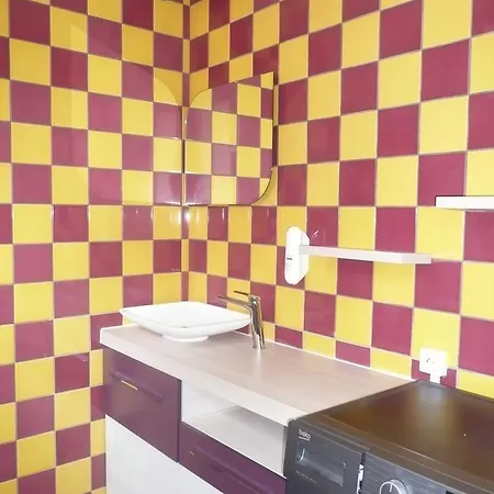 桑西之星公寓式酒店 3* 拉布尔布勒